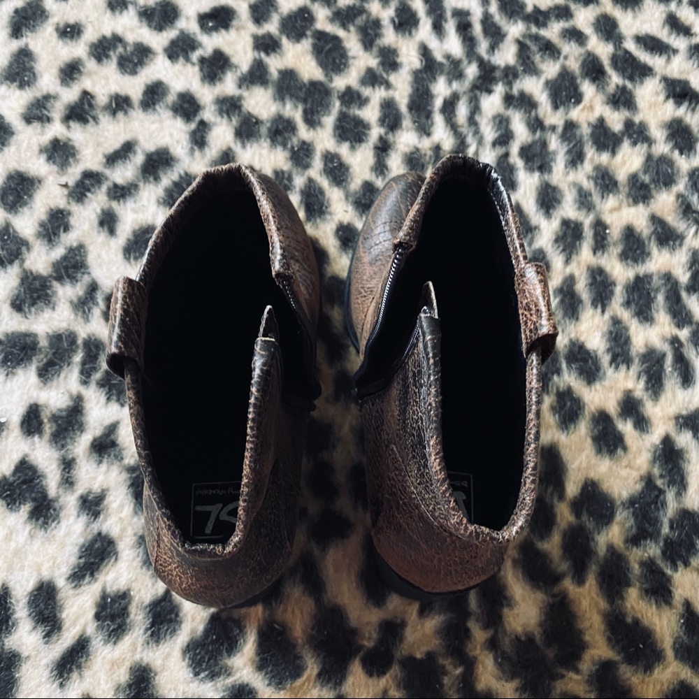 Dirty Laundry Unite Western booties - Picture 9 of 13